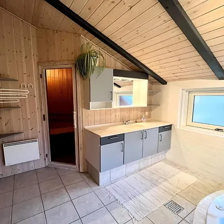 Holiday home Esmeralda